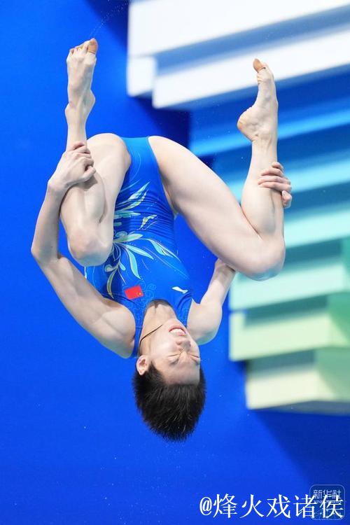 李亚杰夺得全运会跳水女子1米跳板冠军 李亚杰夺得全运会跳水女子1米跳板冠军